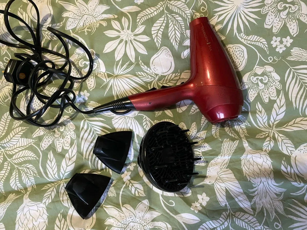 Hair dryer - Image 1