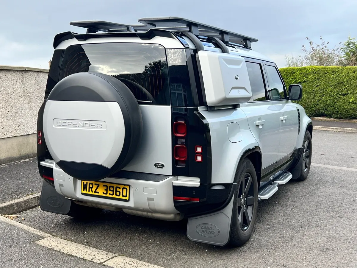 2021 Land Rover Defender 110 3.0 Diesel MEV - Image 3