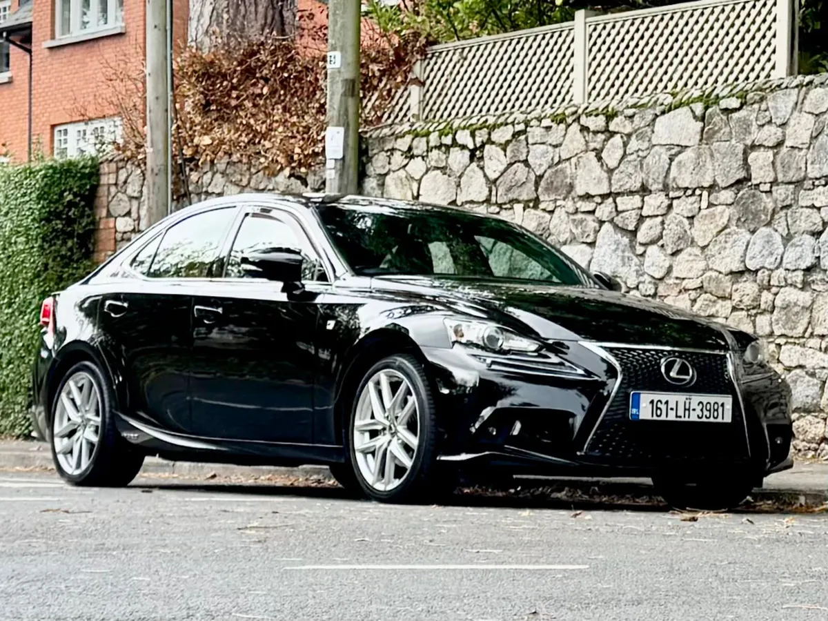 Lexus IS 2016!!! F-SPORT!!!! HYBRID!!! - Image 2