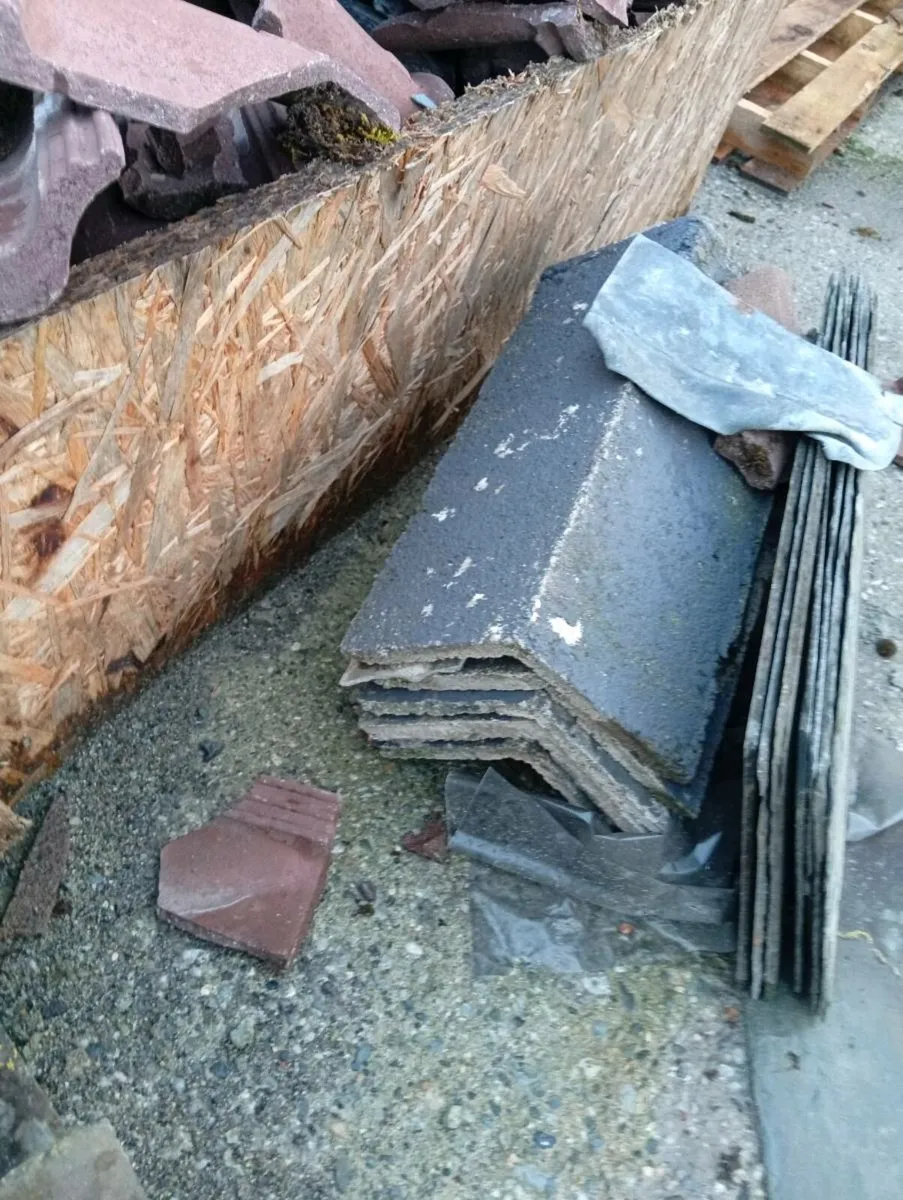 Various ridge tiles - Image 3