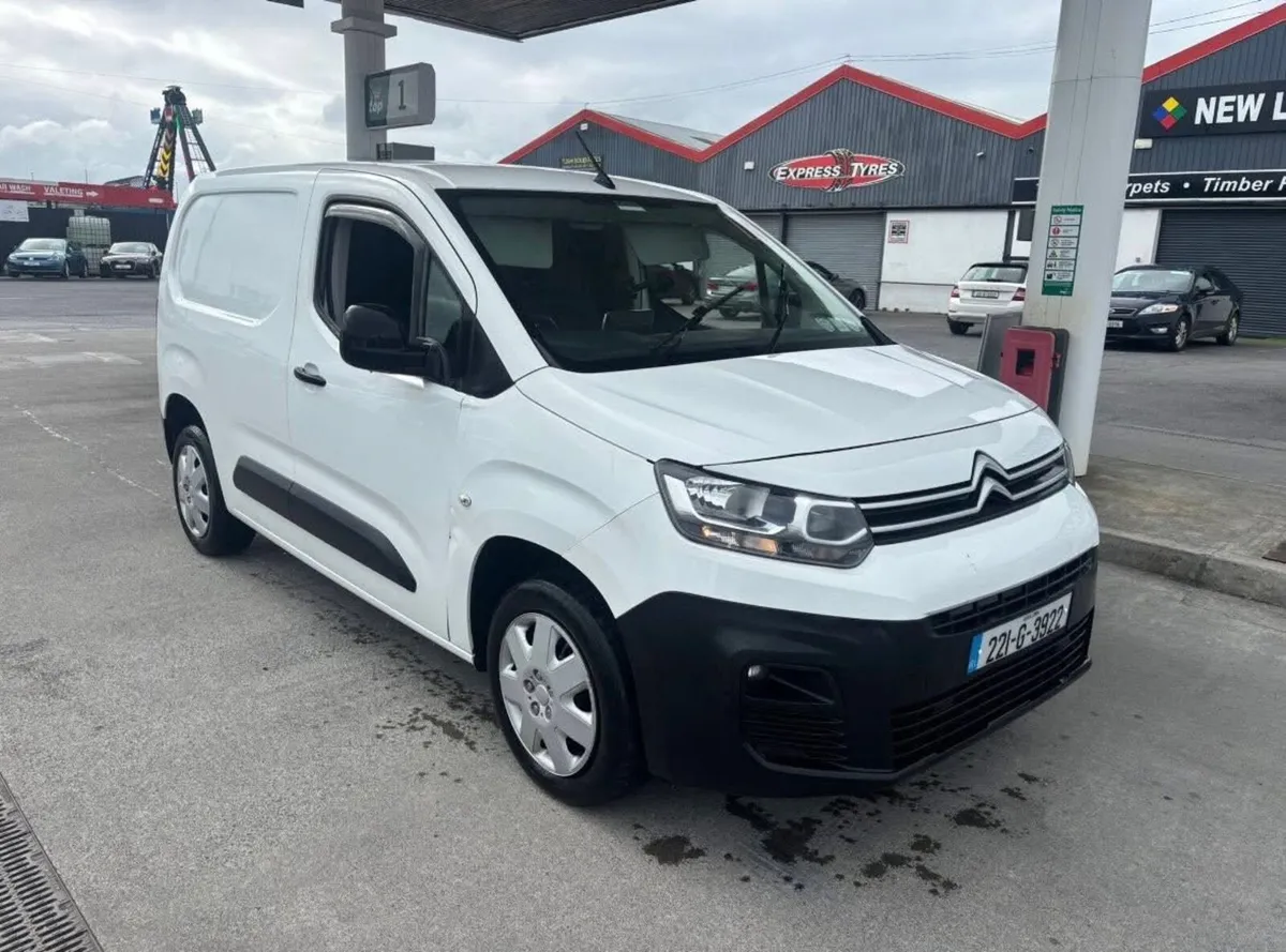 2022 Citroen Berlingo - Image 2