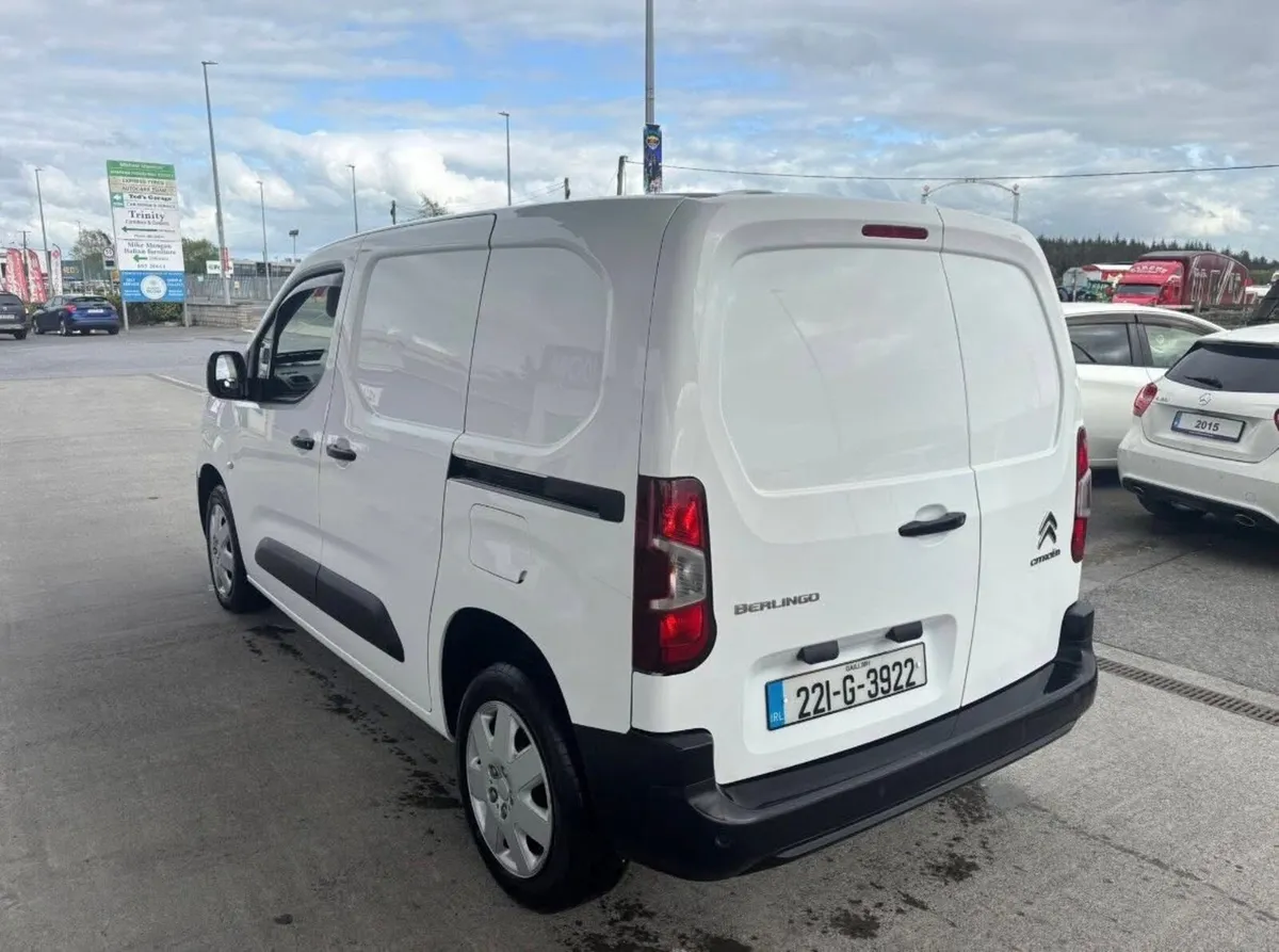 2022 Citroen Berlingo - Image 4