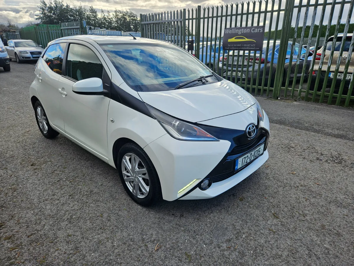 Toyota Aygo 2017 1.0 VVTI -X Play - Image 2