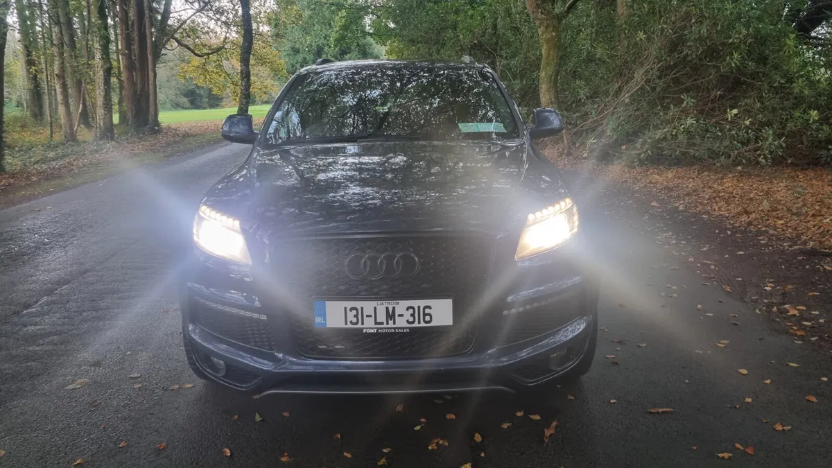 131 Audi Q7 S-line 7 Seater - Image 2