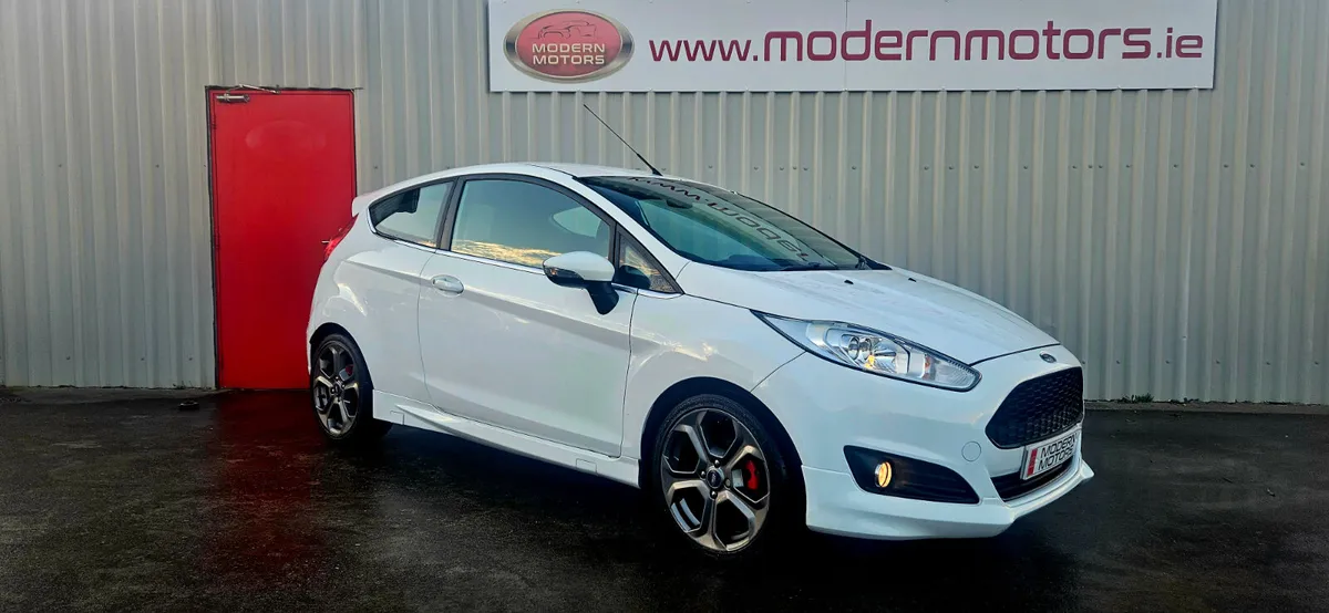 Ford Fiesta zetec 1.0 st line style - Image 3