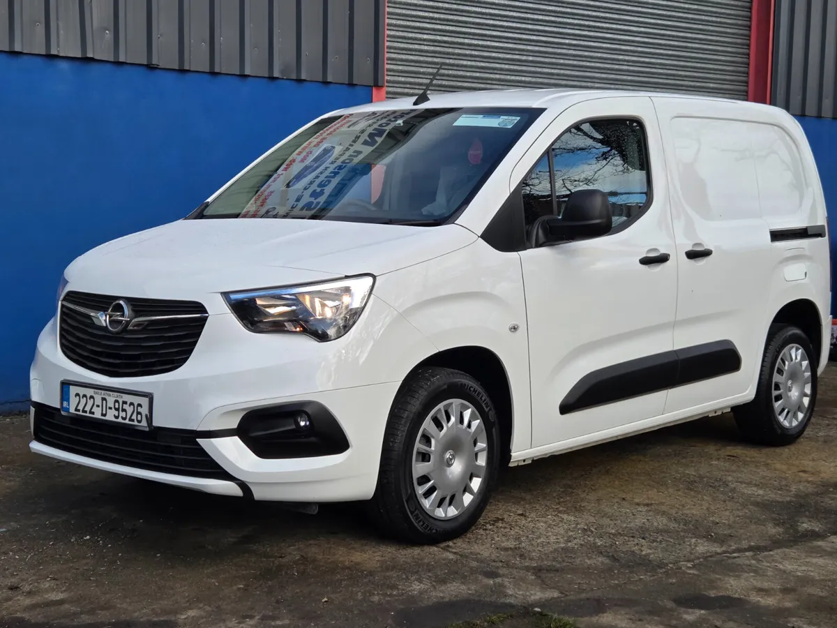 Opel Combo 2022 1.5 hdi 100bhp, 3 seater - Image 1