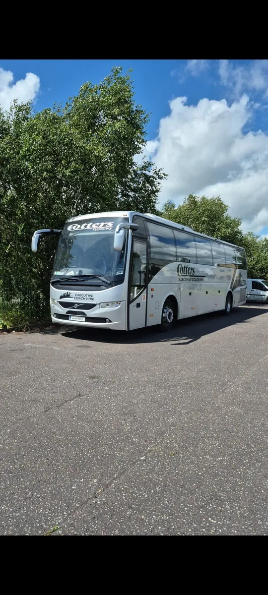Coach - Image 3
