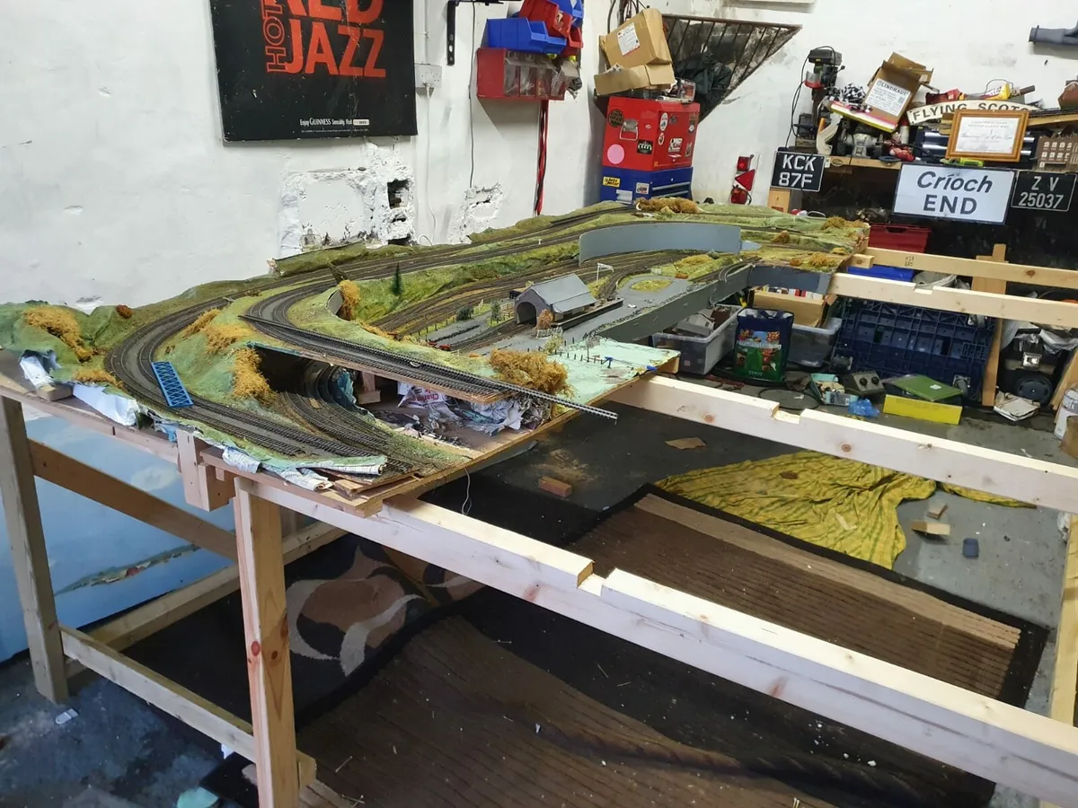 Model Railway Layout - Image 1