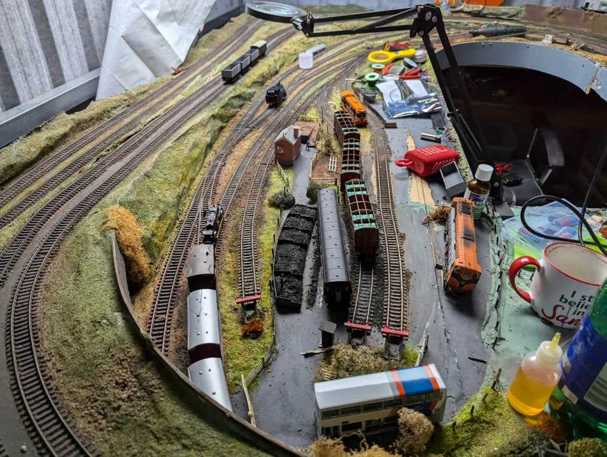 Model Railway Layout - Image 4