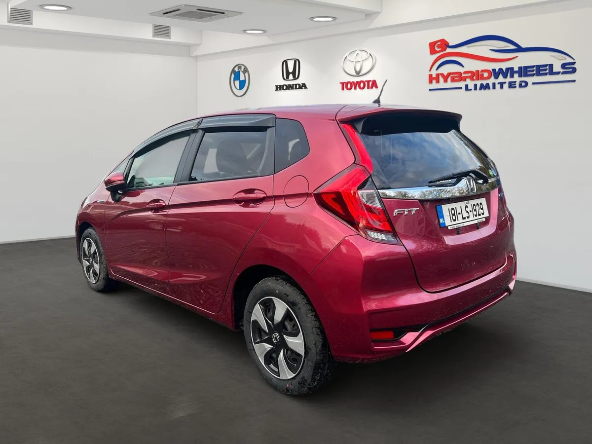 Honda Fit 2018 Leather Package (32k Km) - Image 2