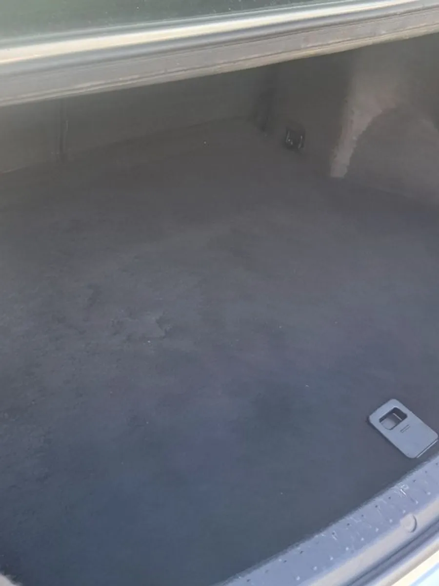 2010 Toyota Avensis - Image 4