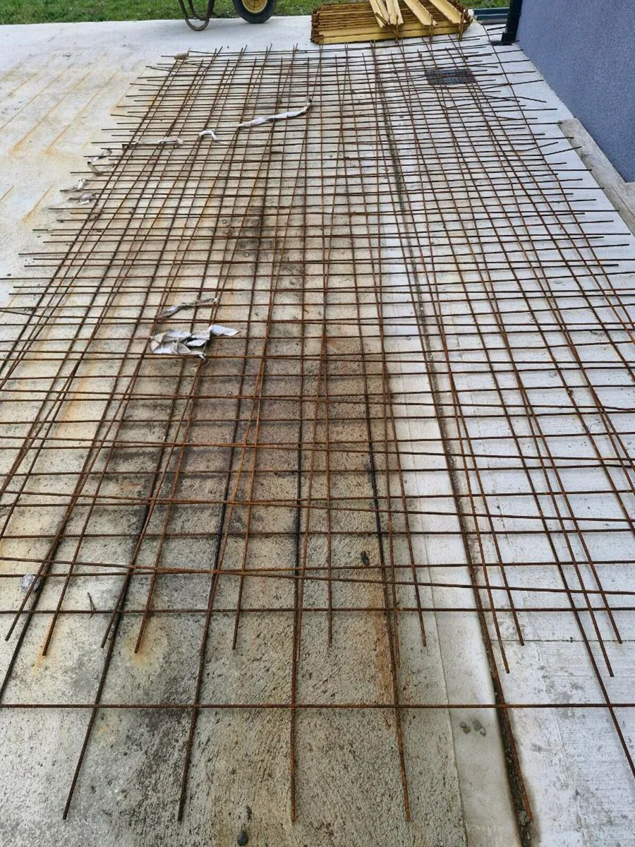 142 mesh