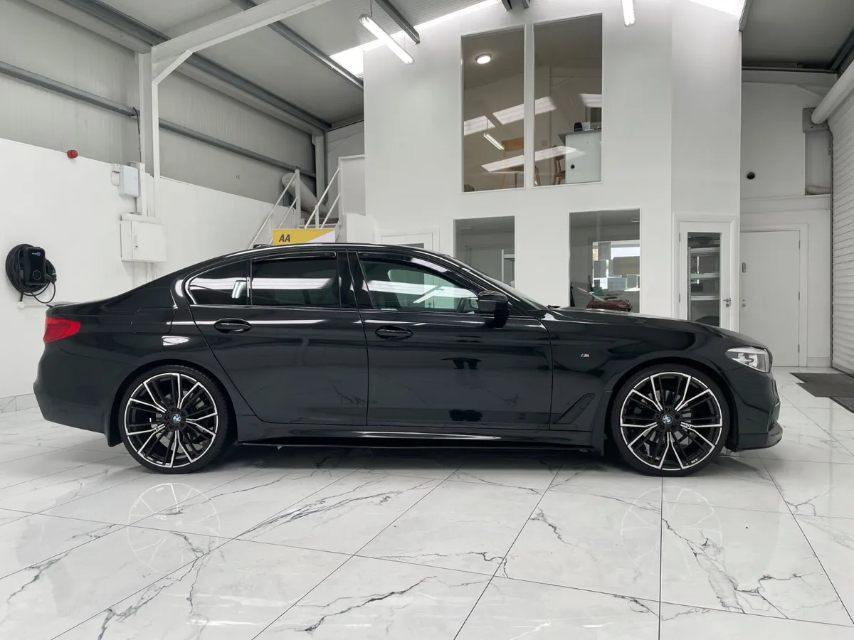 BMW 5-Series 2019 520d Msport - Image 2