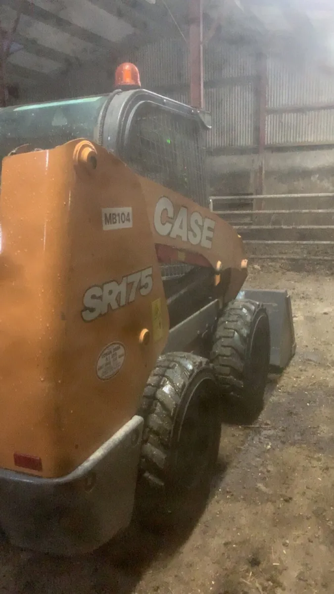 Case Skidsteer - Image 4