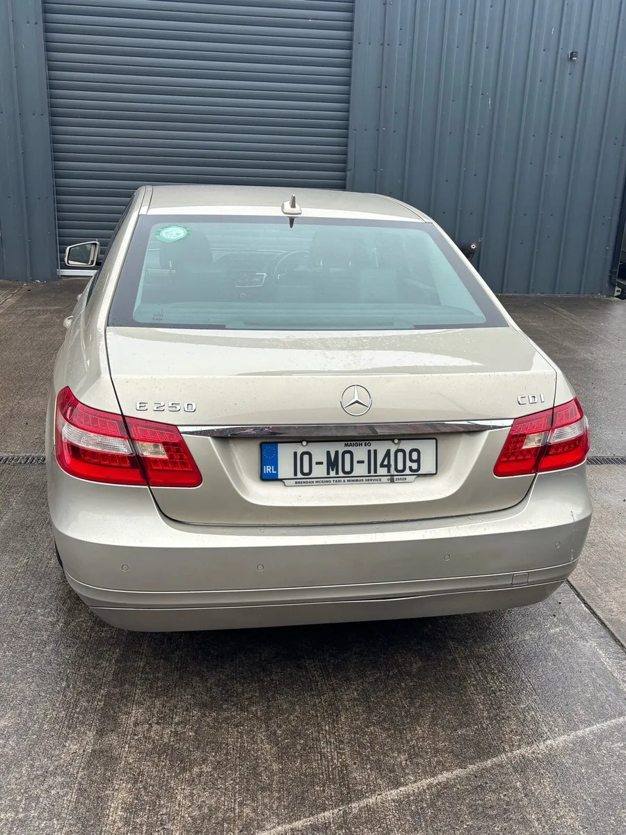 Car - Image 2
