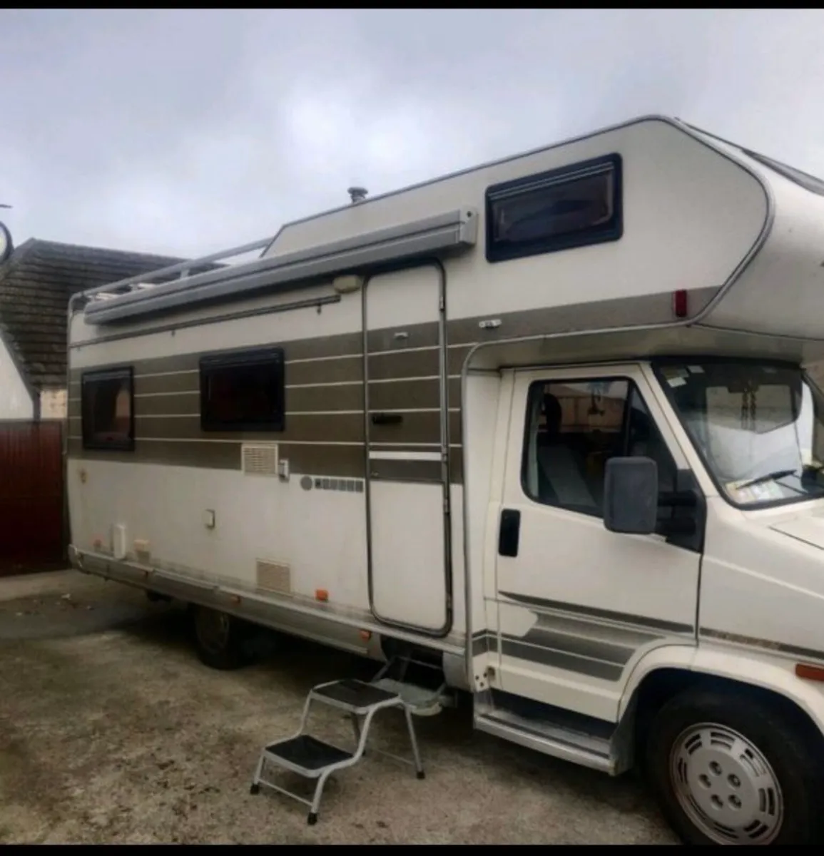 Motorhome / Campervan - Image 1
