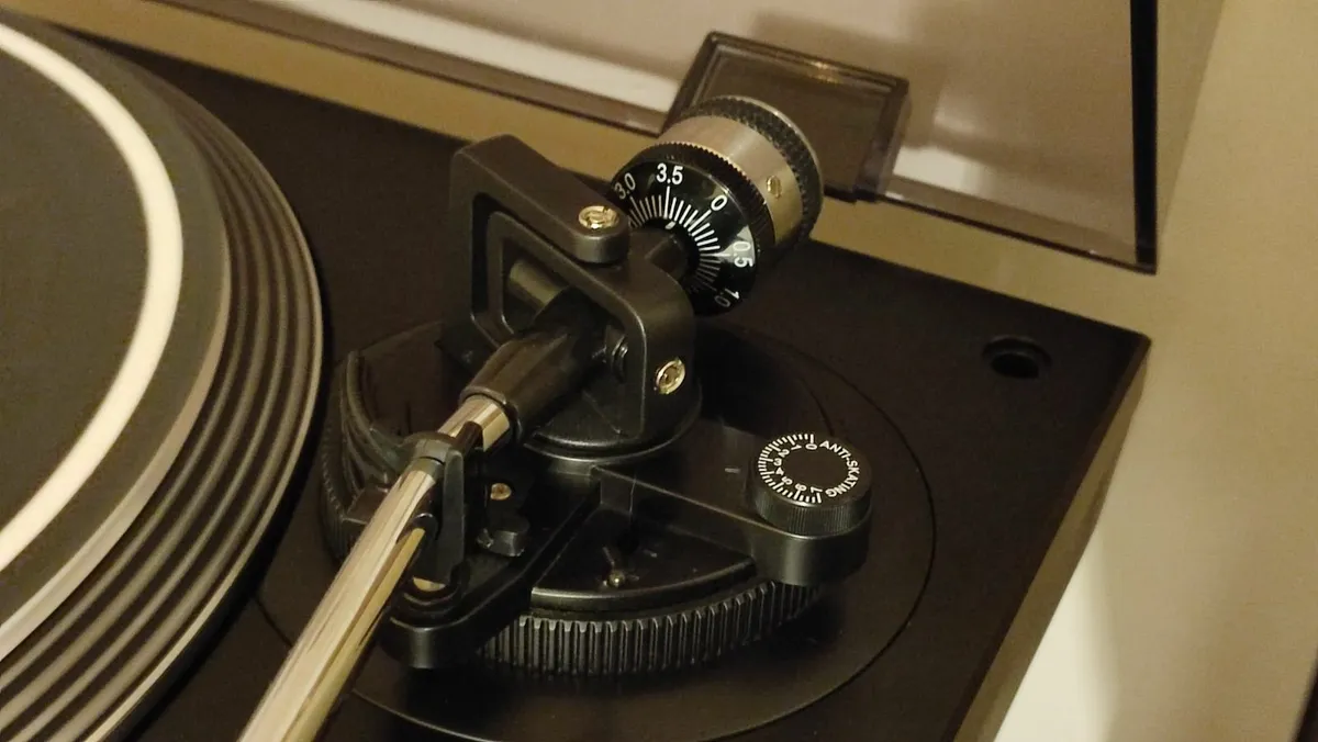 OMNITRONIC DD-2220,copy of Technics 1210 turntable - Image 4