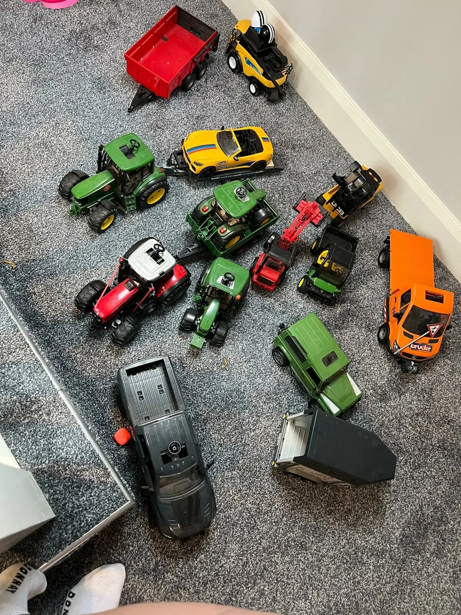 Toy tractors - Image 2