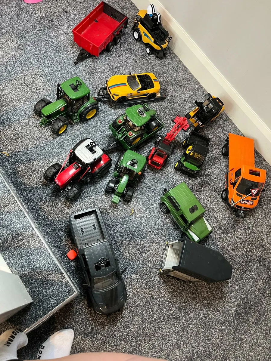 Toy tractors - Image 3