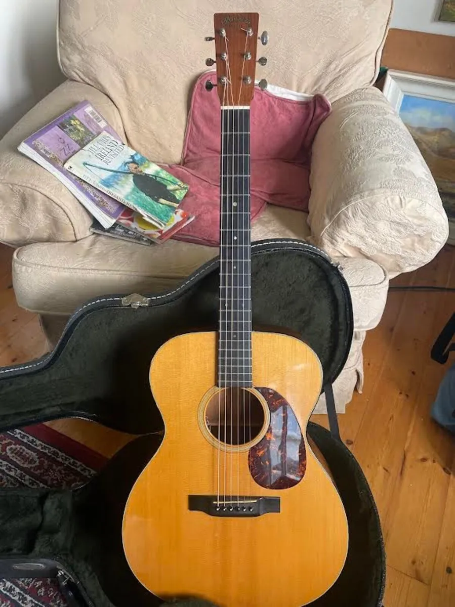 guitar - Image 1