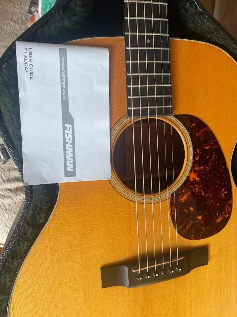 guitar - Image 2