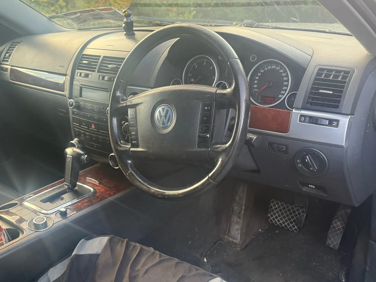 Volkswagen Toureg - Image 4