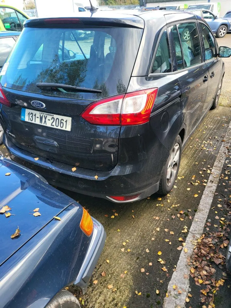 131 FORD CMAX (7 seater) - Image 4