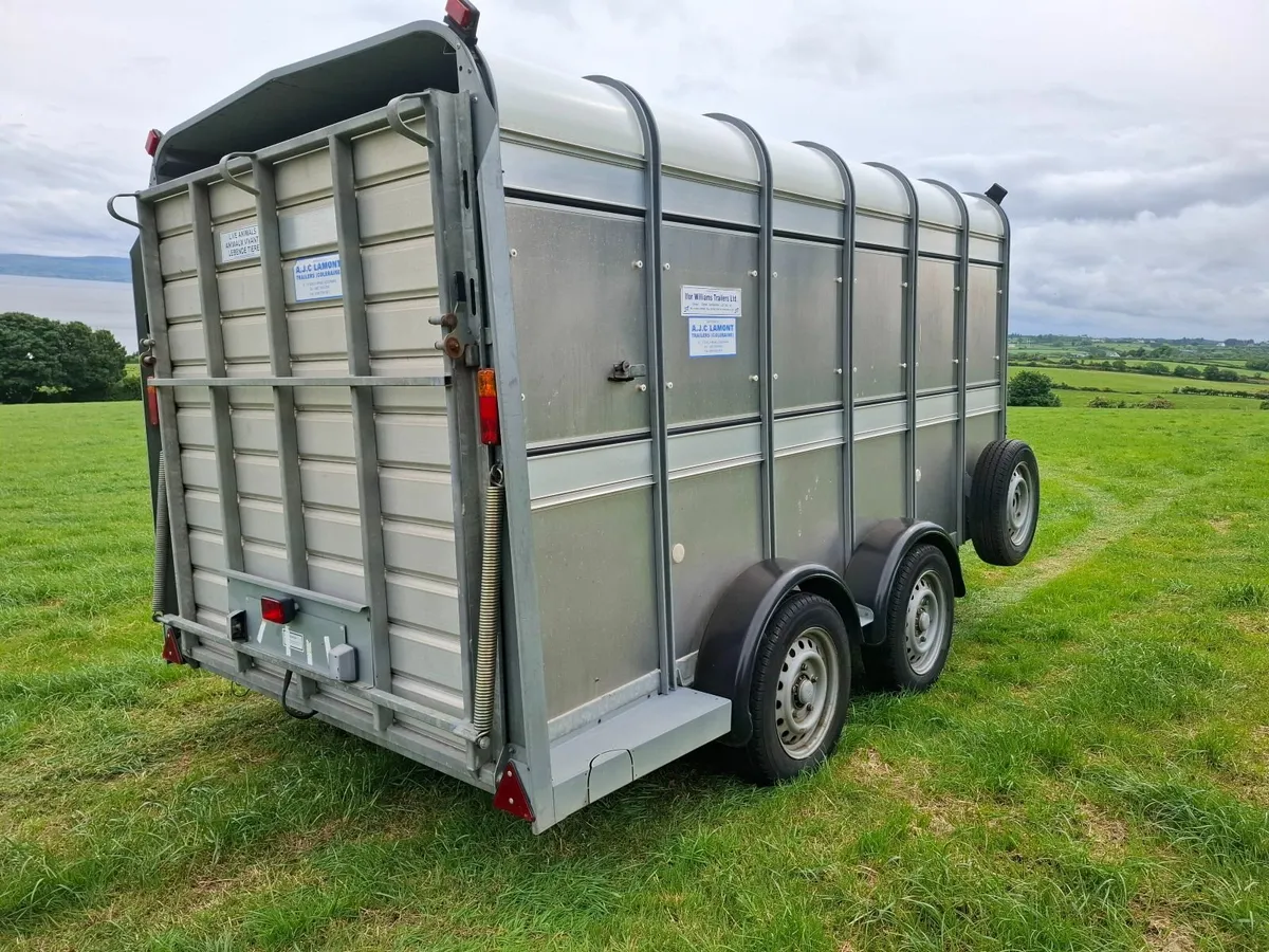 Trailers - Image 3