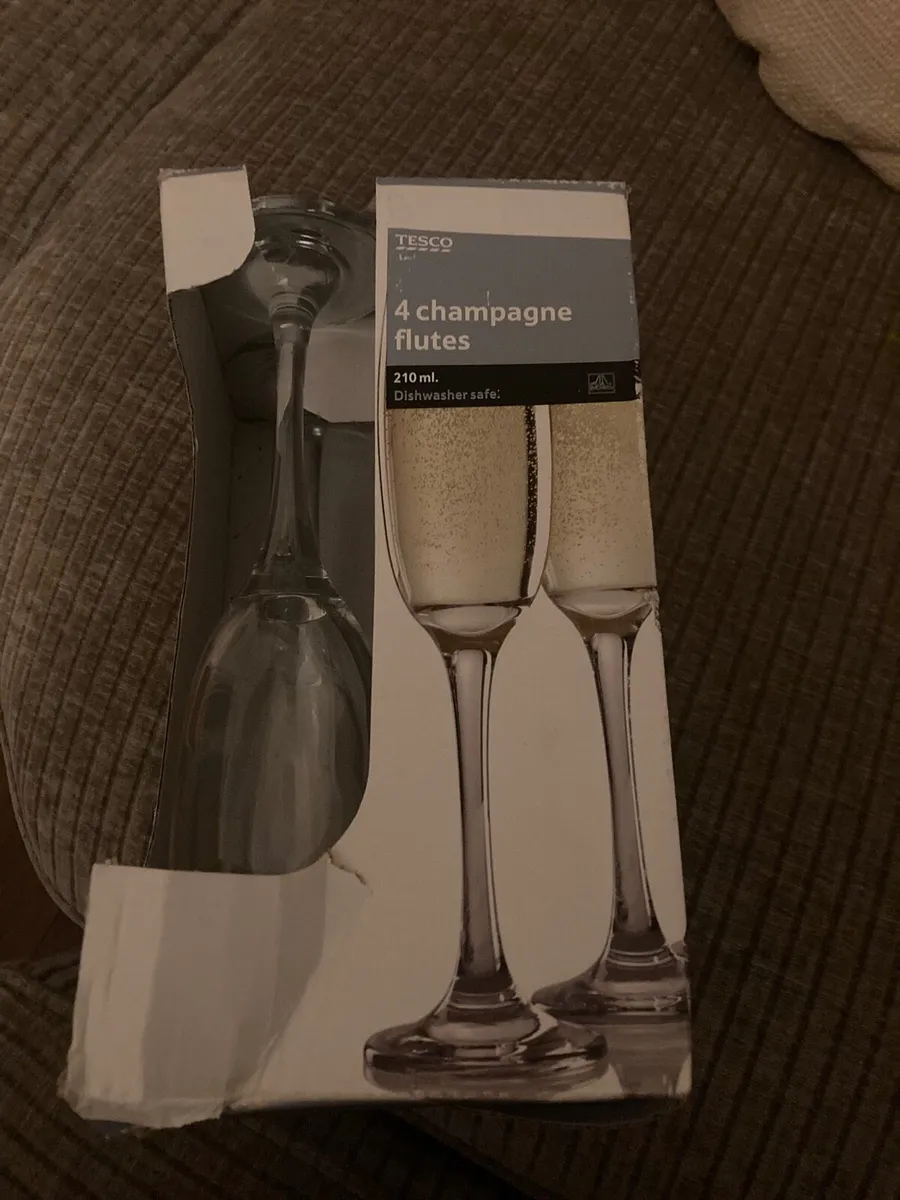 Champagne flutes for sale