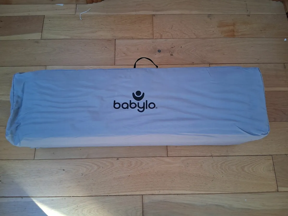 Travel cot - Image 3