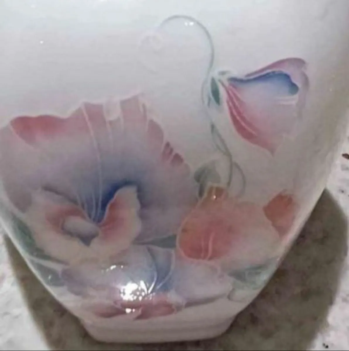 Aynesley vase little sweetheart range - Image 2