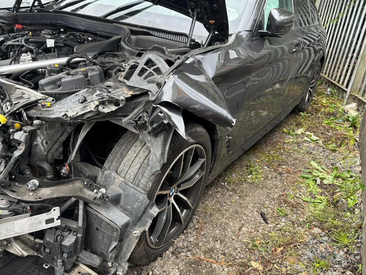 Car - Image 3