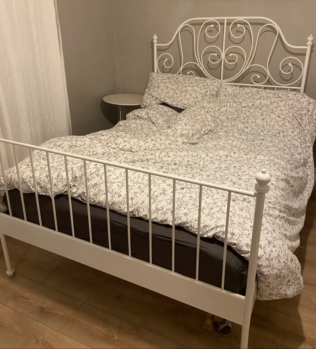 Double bed frame - Image 1