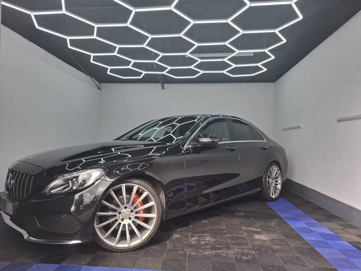 2017 Mercedes c220 AMG line premium plus auto - Image 4