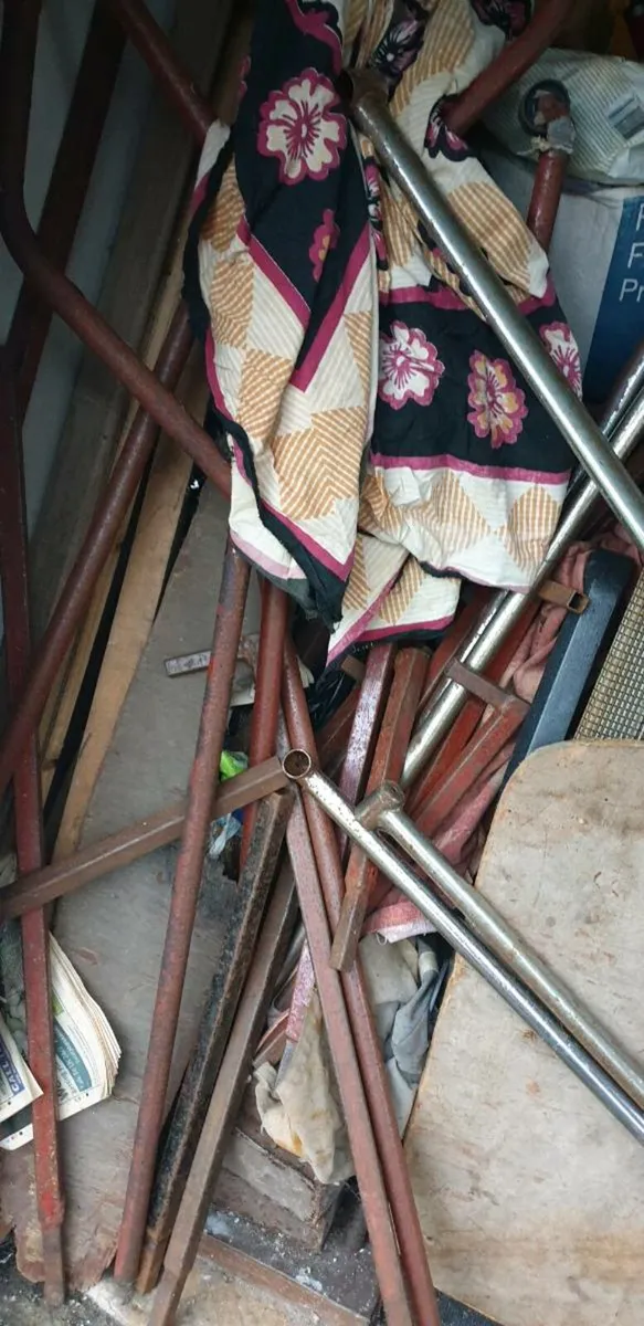 Retired Cloth Market Trader's Stall and Railings - Image 4