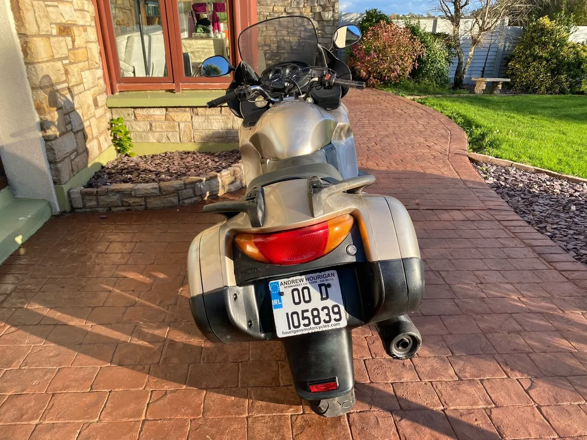 Motorbike - Image 4