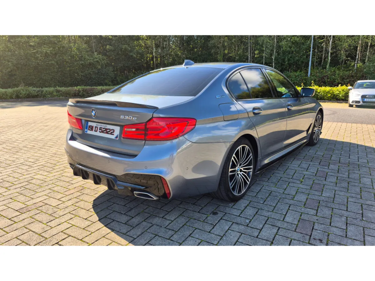 BMW 530E M-SPORT PLUG-IN PHEV - Image 3