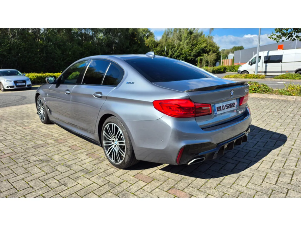 BMW 530E M-SPORT PLUG-IN PHEV - Image 4