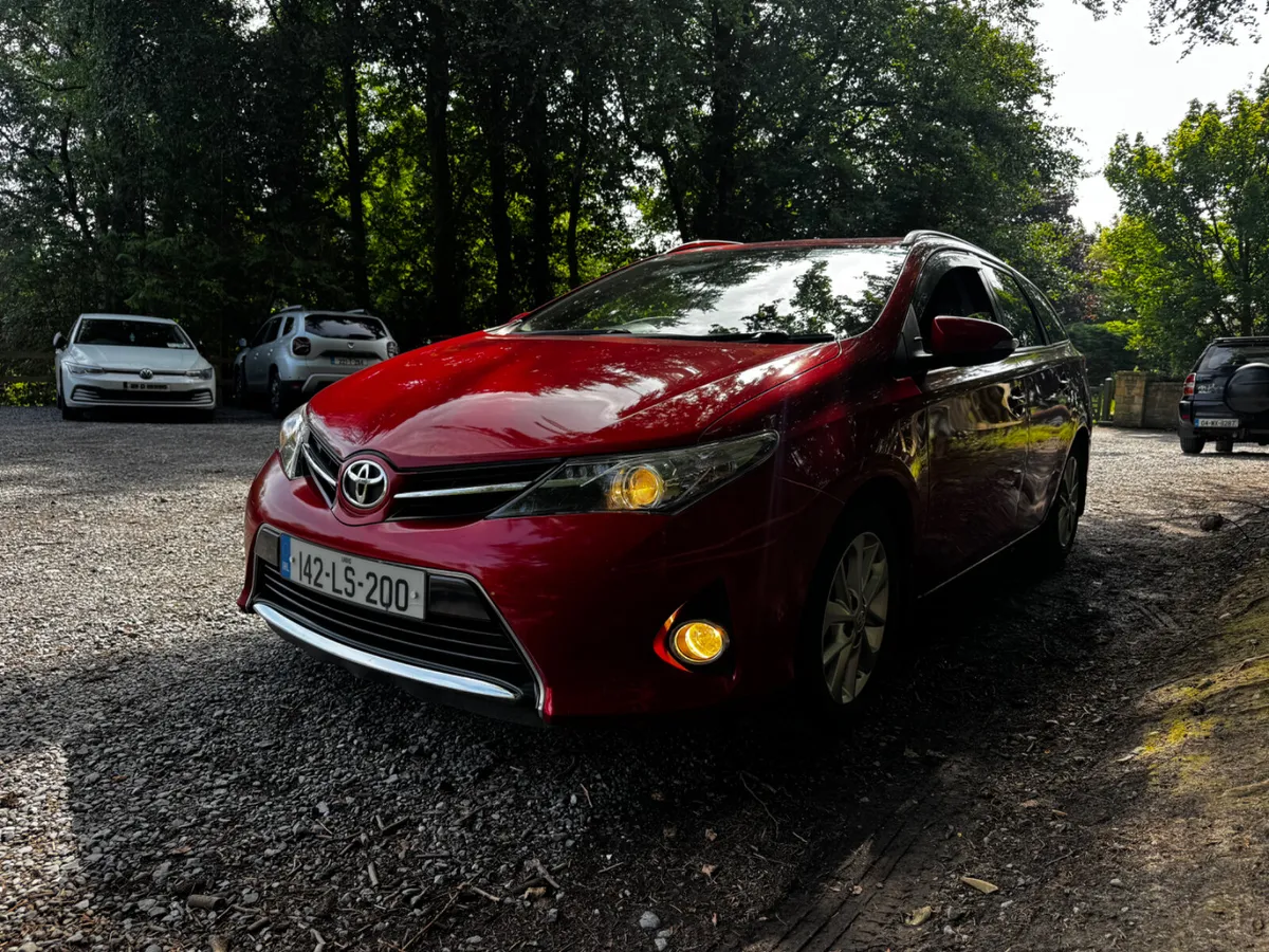Toyota Auris 2014 - Image 4