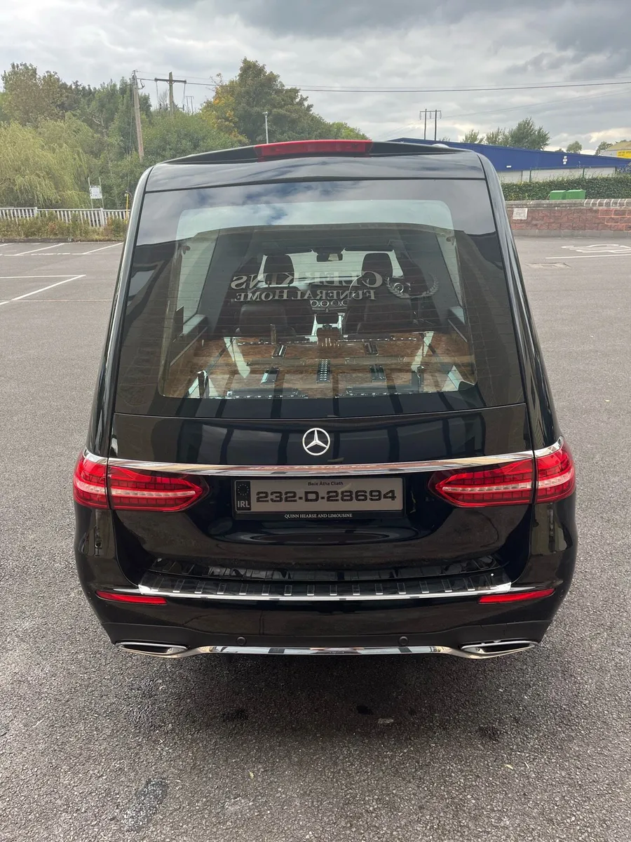 Mercedes Hearse ( Quinn ) - Image 3