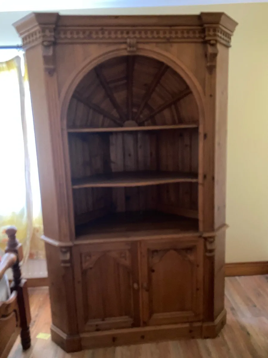 Dresser - Image 4