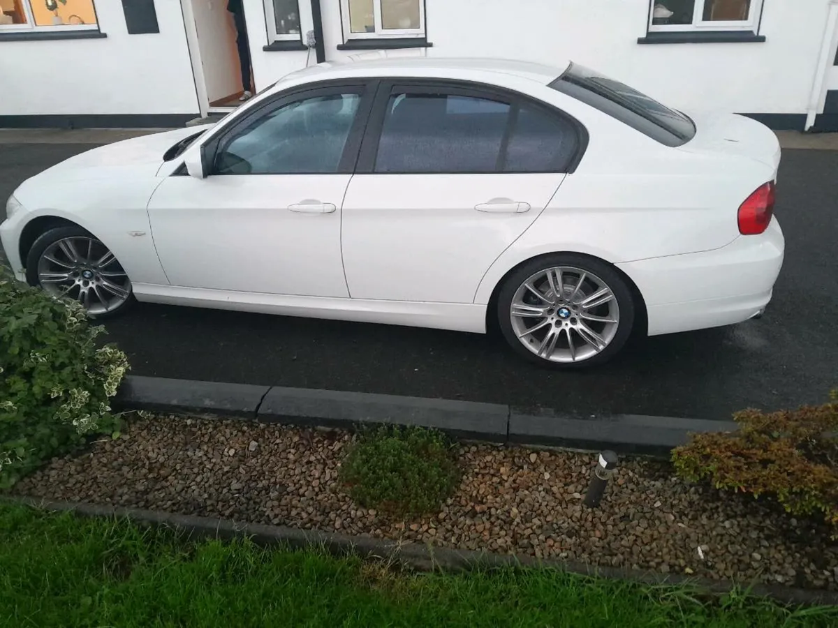 Bmw 320D - Image 2