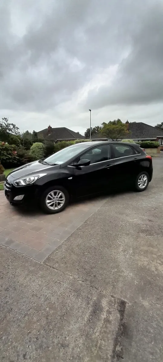 Hyundai i30 2015 - Image 2