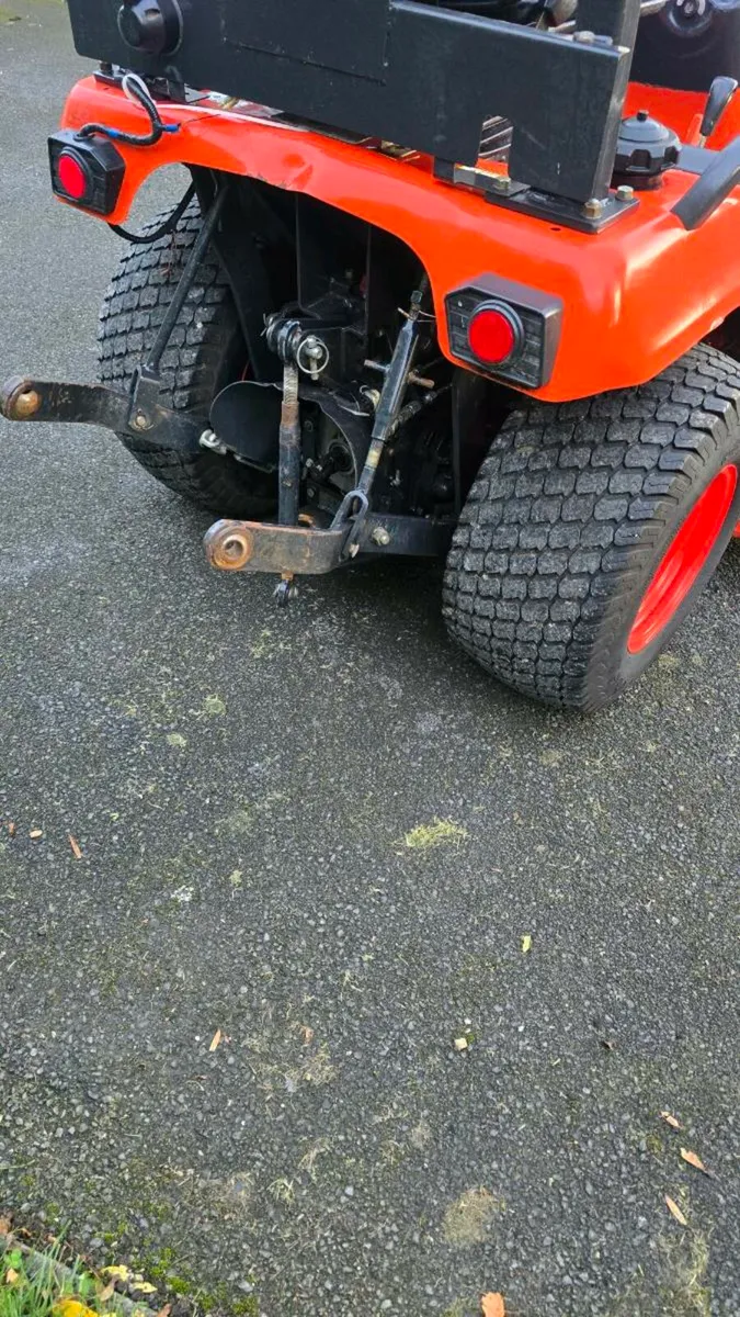 Kioti 4x4 Shibaura diesel compact tractor - Image 4