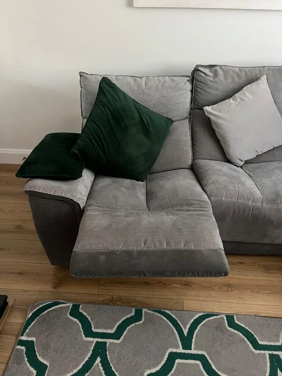 Corner Settee - Image 4
