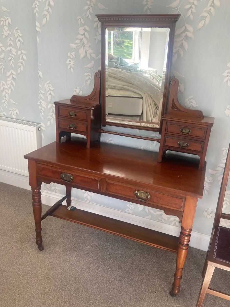 Dressing table - Image 2