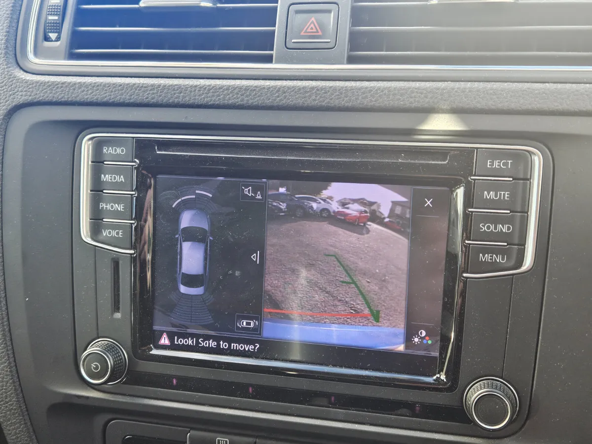 Volkswagen Jetta 2016 - Image 4