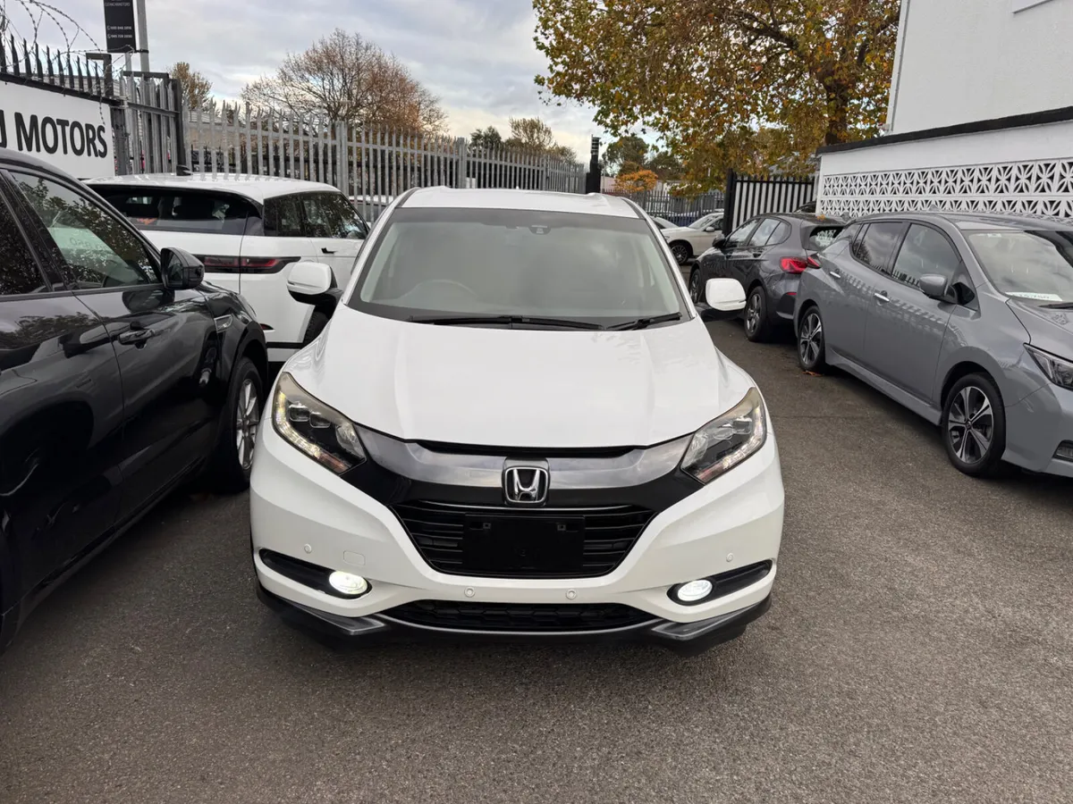 14 HONDA VEZEL 1.5 Hybrid - Image 3