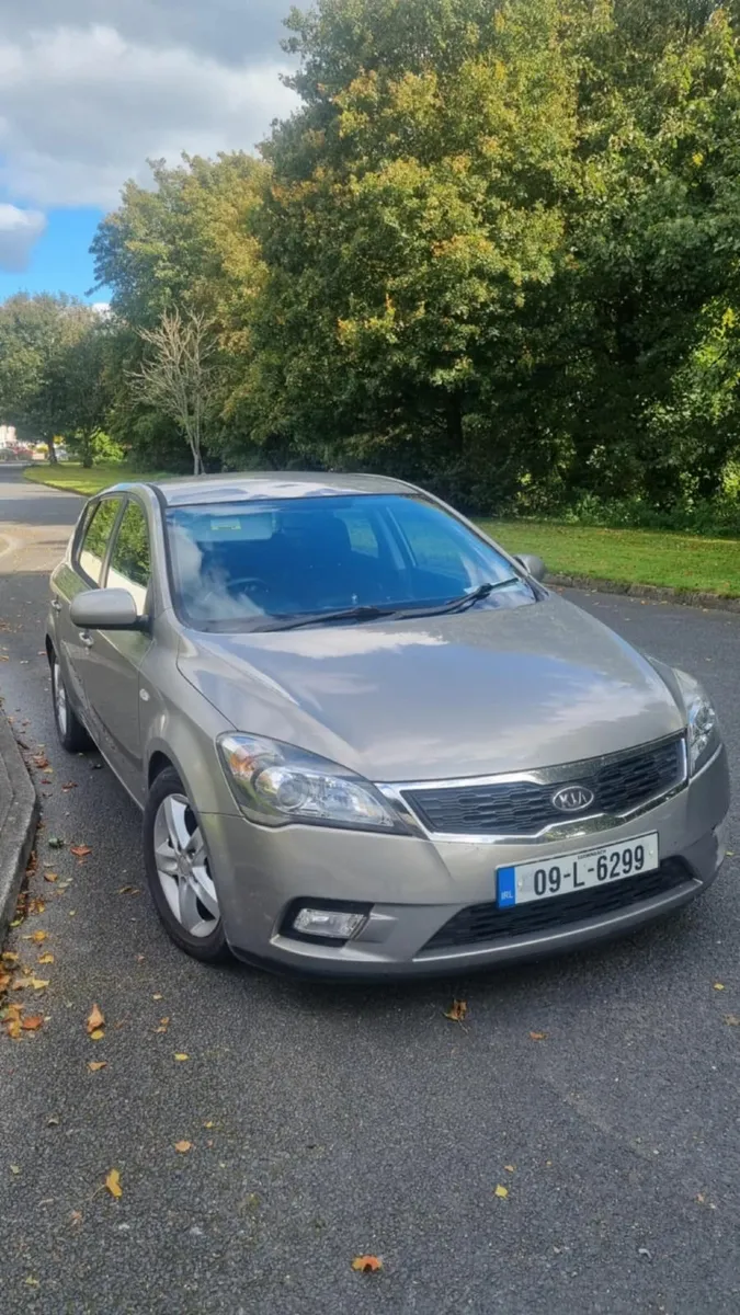 Kia Ceed 2009 - Image 1