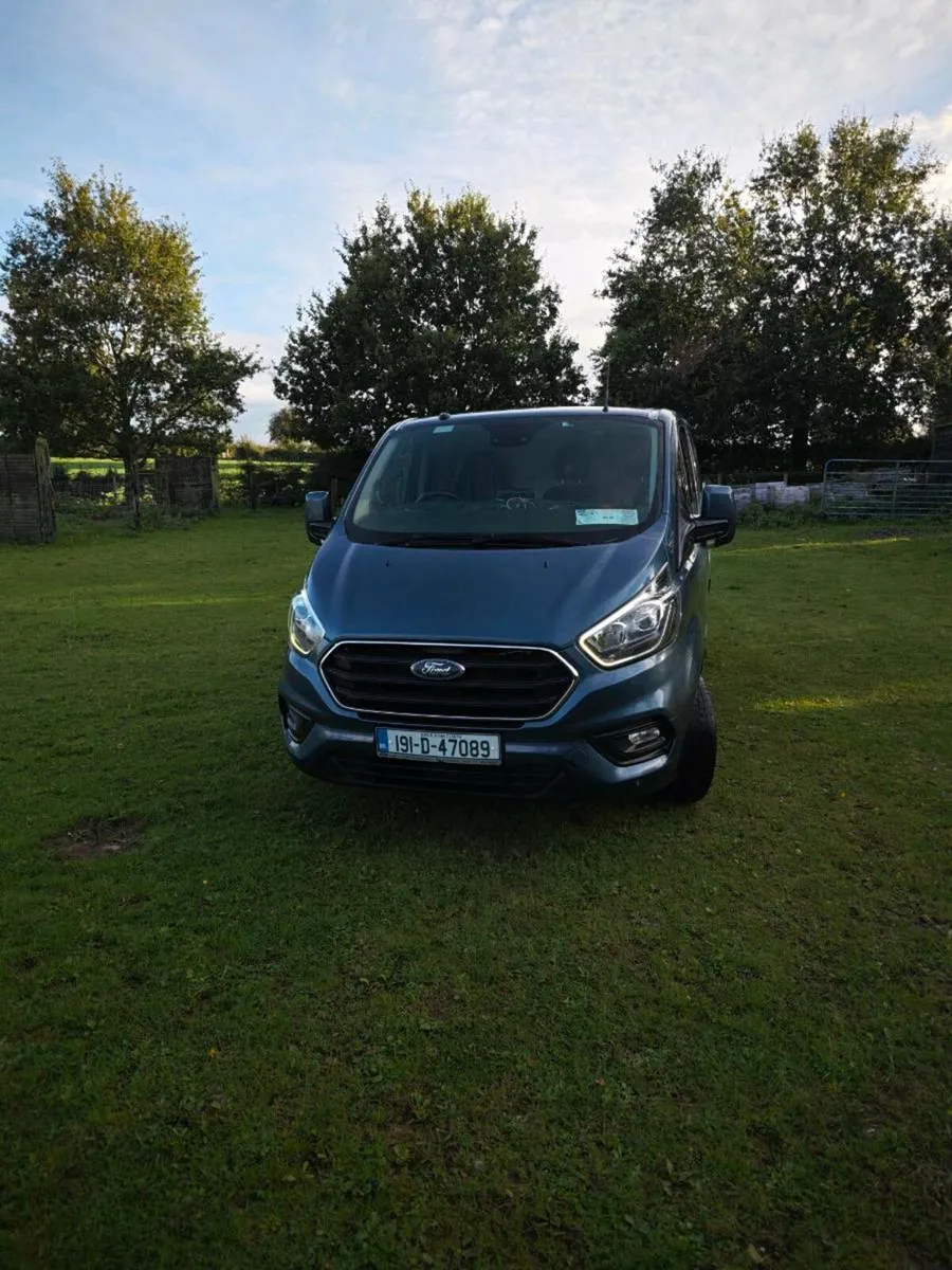 Ford Transit Custom Limited Auto - Image 4